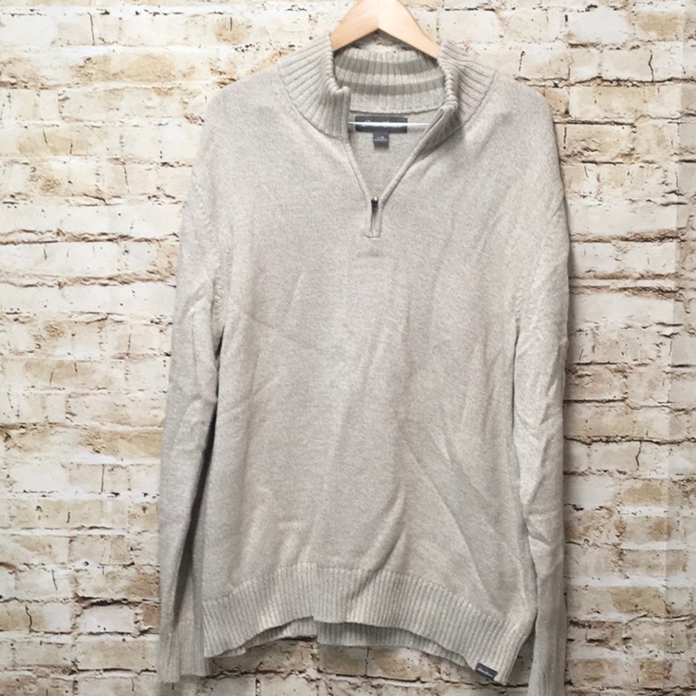 Men’s quarter zip Eddie Bauer sweater